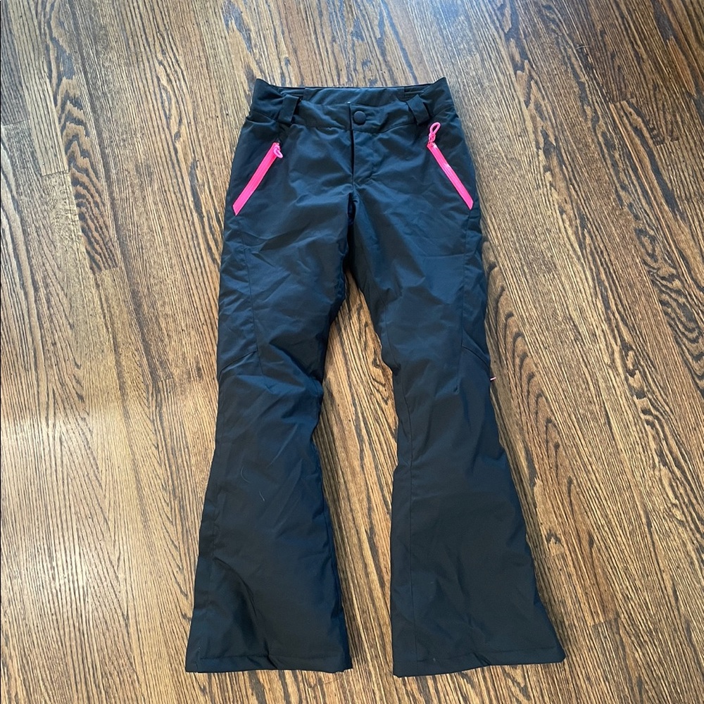 Skyder Ski Pants - black fitted pants with hot pink accents.